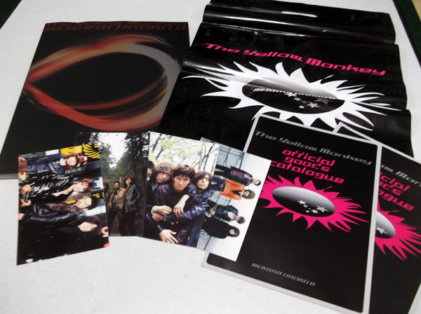 >�C�G���[�����L�[�@���J���E���R8