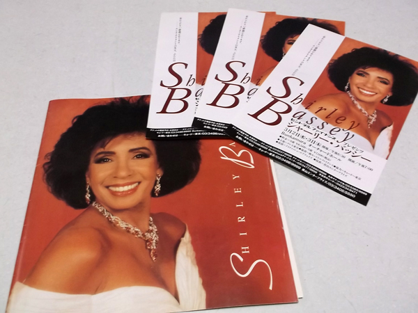 SHIRLEY BASSEY